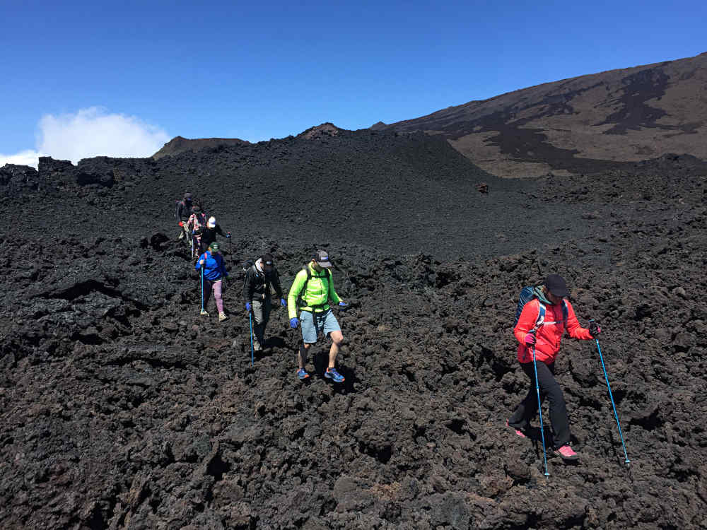 Randonnée hors sentiers au Piton de la fournaise.
